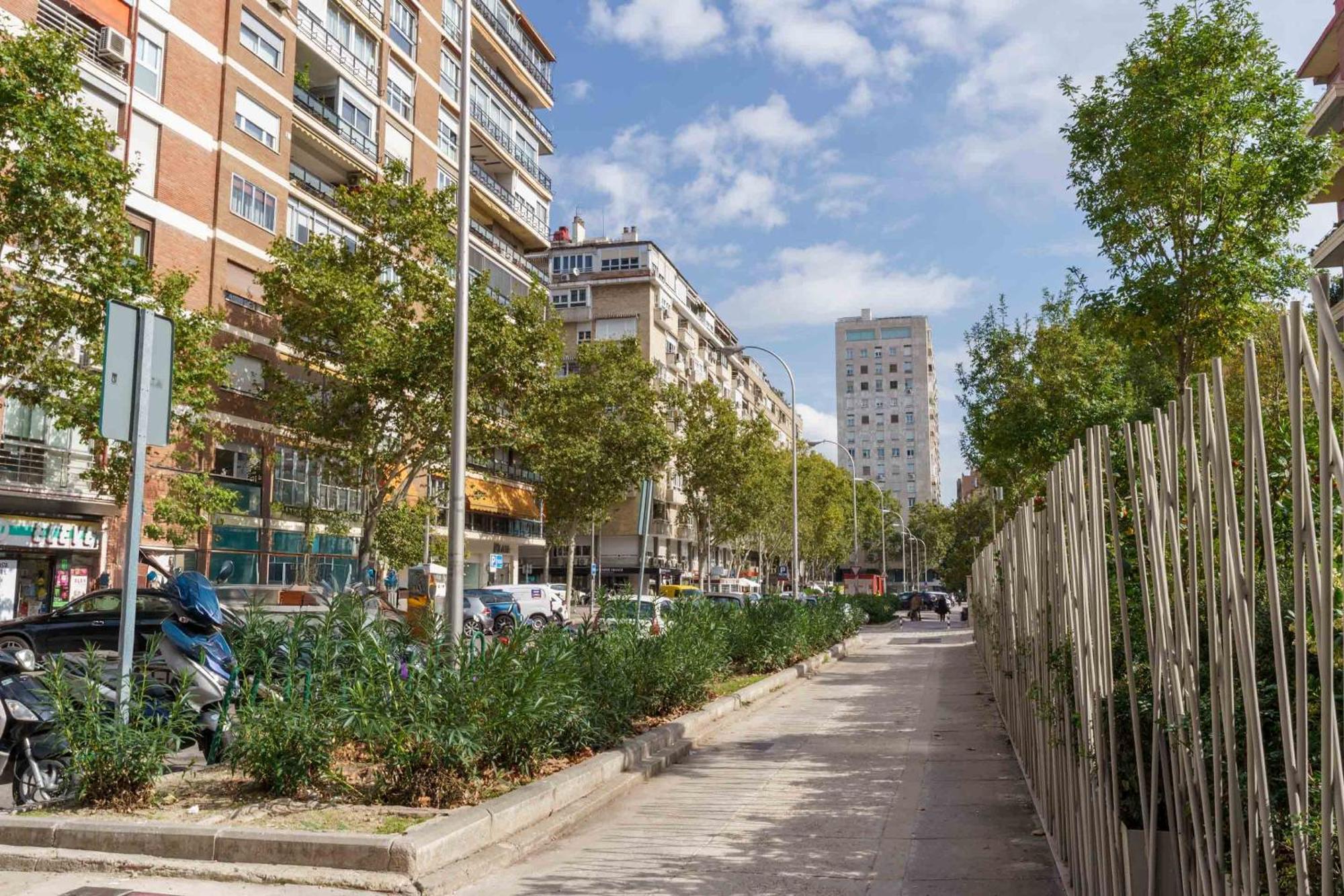 Limehome Madrid Calle De Juan Hurtado De Mendoza Luaran gambar