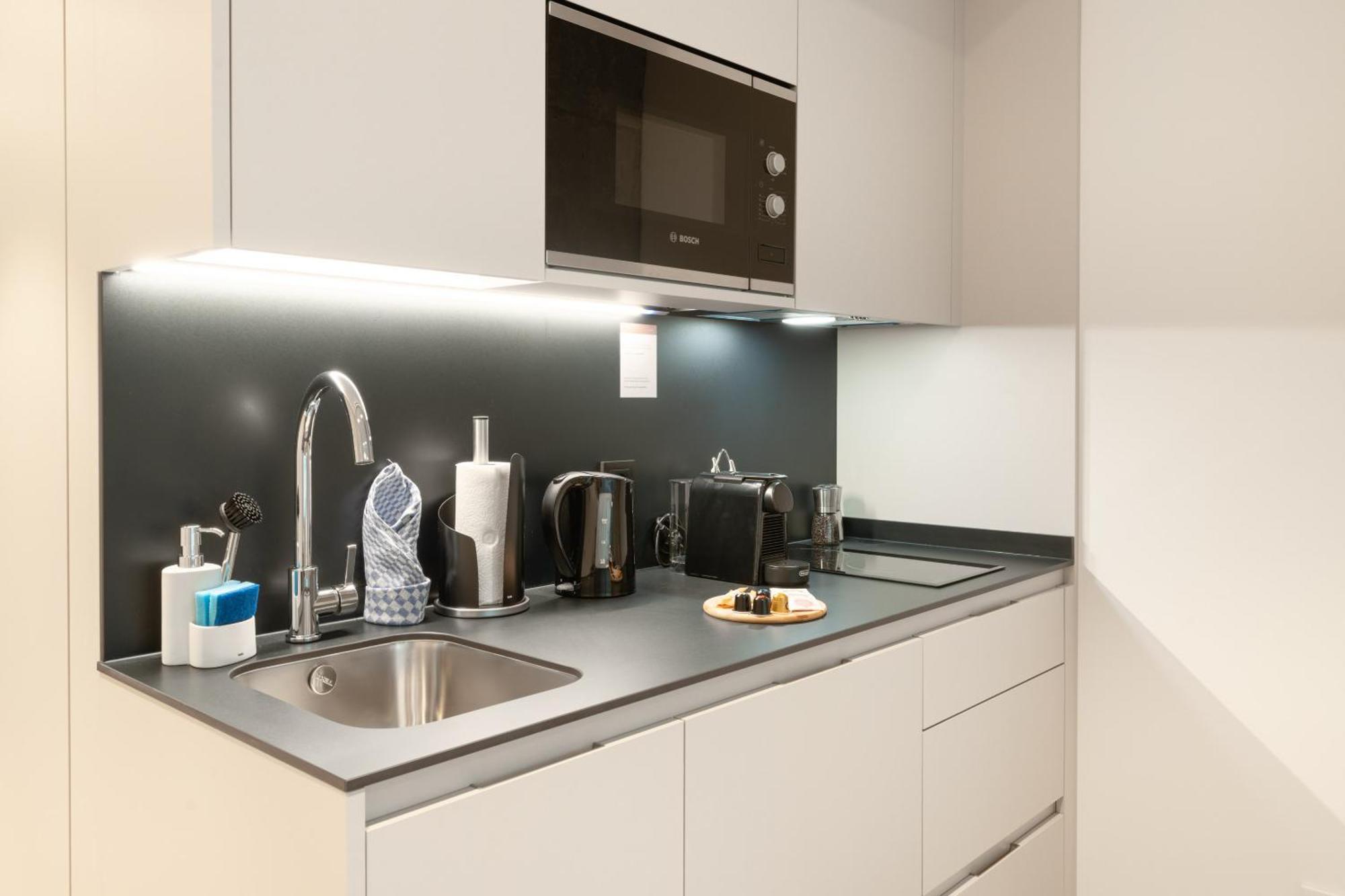Limehome Madrid Calle De Juan Hurtado De Mendoza Bilik gambar