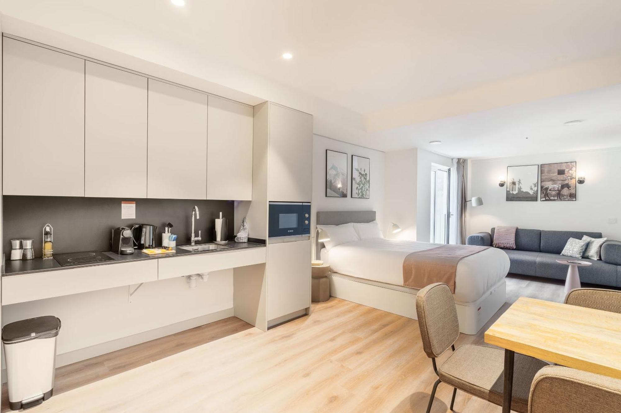 Limehome Madrid Calle De Juan Hurtado De Mendoza Luaran gambar