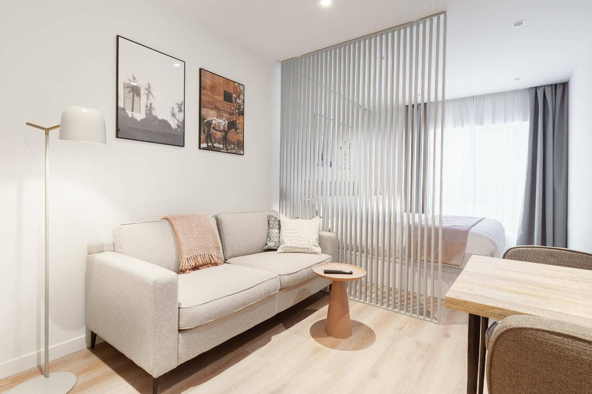 Limehome Madrid Calle De Juan Hurtado De Mendoza Luaran gambar